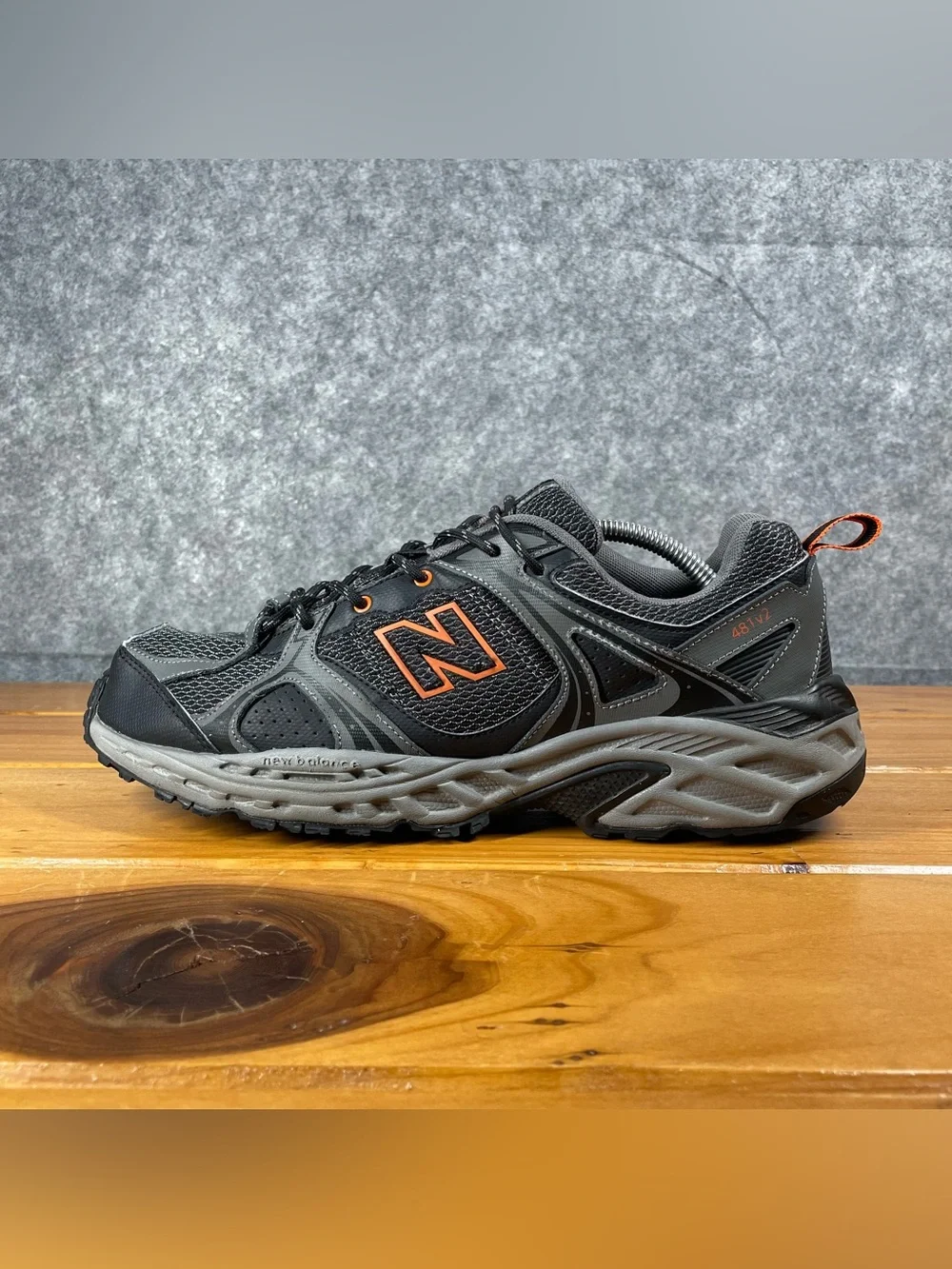 New Balance 481 V2 All Terrain Mens 12 2E Wide Gray Orange Trail Shoes MT481BO2